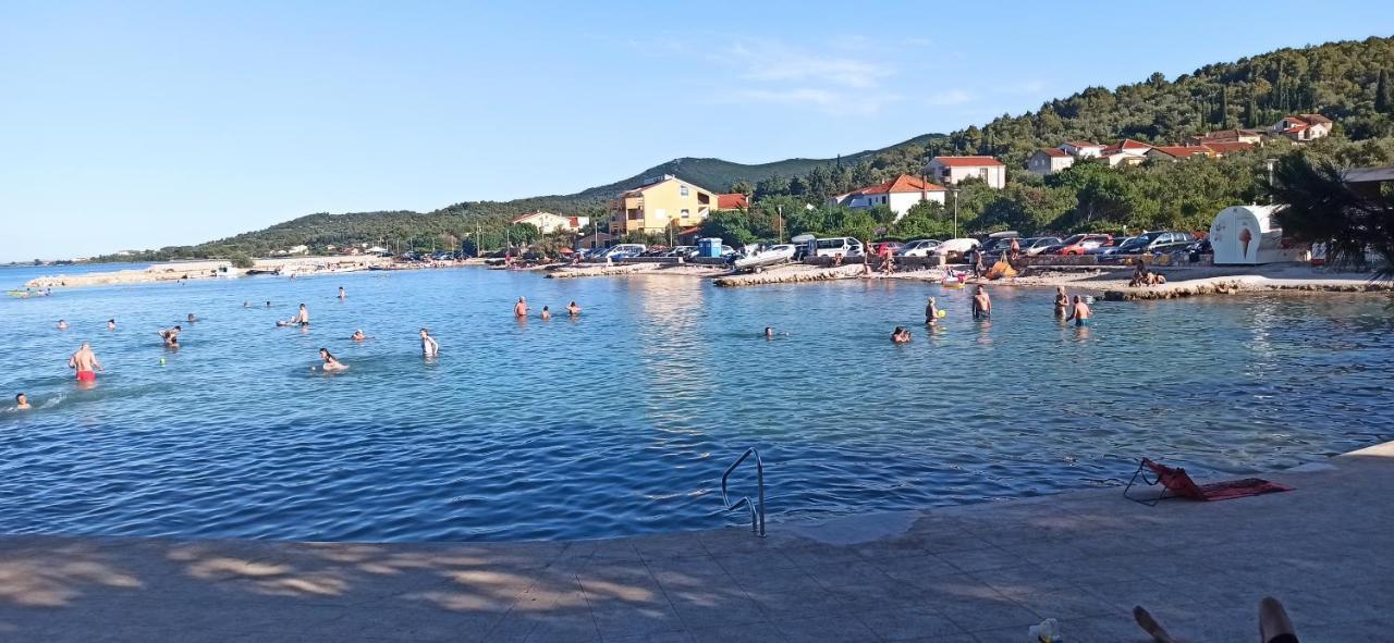 Apartments Kornati Ždrelac Buitenkant foto
